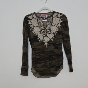 Johnny Was Olive Camouflage Long Sleeve Top with Floral Embroidery Size XS